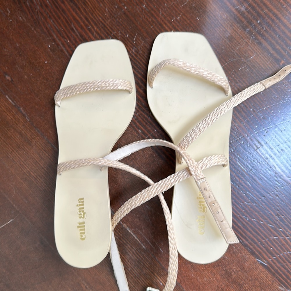 Cult Gaia kitten heel sandals - Picture 2 of 8